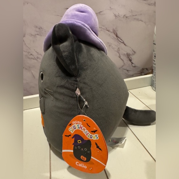 Squishmallow Halloween Calico Cat Witch with Hat and Pumpkin Basket - Picture 4 of 6